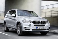 Konnektoros hibriddel erősít a BMW X5 52