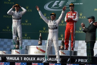 F1: Rosberg nem nyerhetett, a Ferrarinak ez győzelem