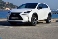 Kipróbáltuk a Lexus első turbós autóját 42