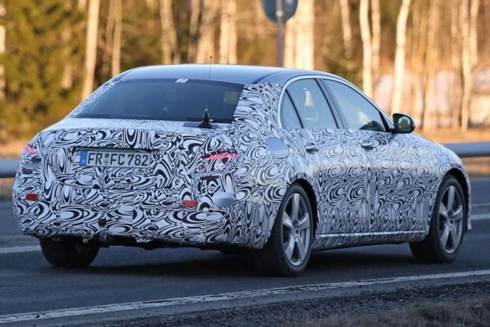 Friss fazonnal jön jövőre az új Mercedes E-osztály! 6 | Vezess Friss fazonnal jön jövőre az új Mercedes E-osztály! 6