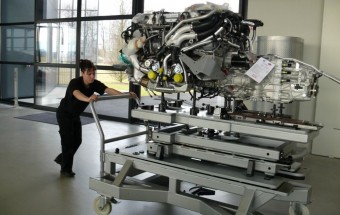 Ilyen a Bugatti Veyron szíve, még mielőtt dobogni kezd