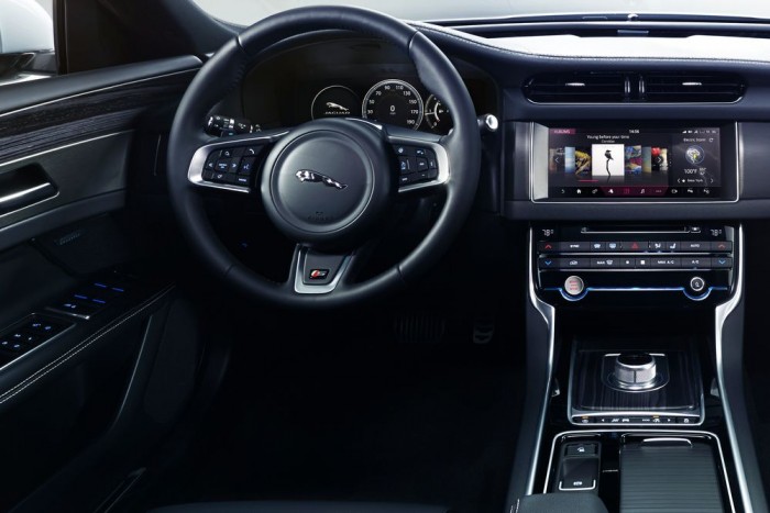 Így néz ki a vadonatúj Jaguar szedán! 5