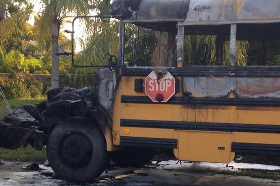 Gyerekekkel teli busz gyulladt ki 5