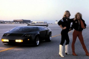 A '80-as évek autós plakátjaitól még ma is feláll a...