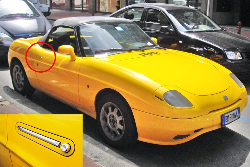 Fiat Barchetta - Igazi agyonbonyolított, nehézkes olasz hülyeség. De rohadt jól néz ki a gombnyomásra előugró króm pálcika