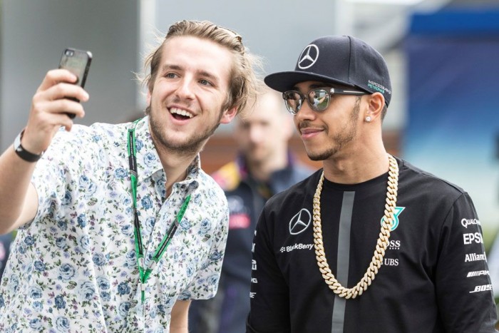 F1: Hamilton Ferrariba ült 3