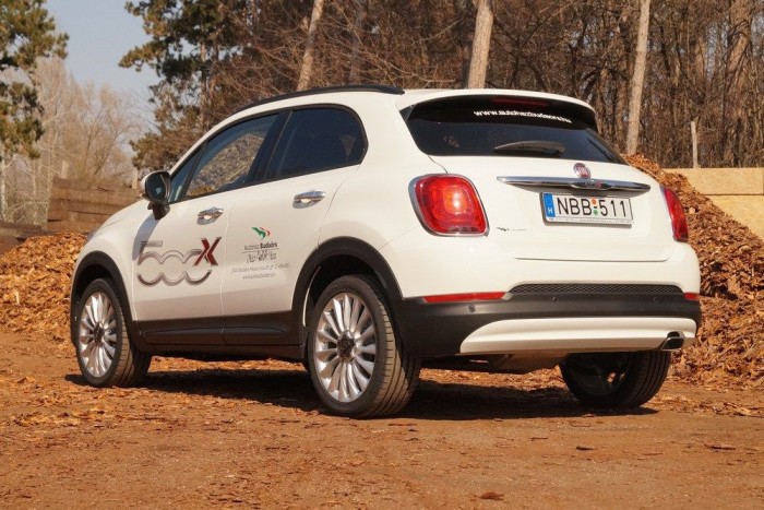 Megérkezett Magyarországra a terepjáró Fiat 500 8 | Vezess Az amerikai piacra is viszik az új Fiatot