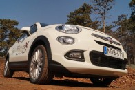 A Fiat 500X az 500-as retromodell sikerét próbálja összehozni a crossover kategória sikerével