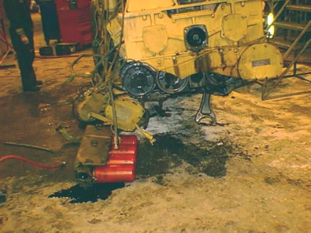 Így néz ki egy bányagép 78 literes motorja, szétrobbanva 11 | Vezess Így néz ki egy bányagép 78 literes motorja, szétrobbanva 11