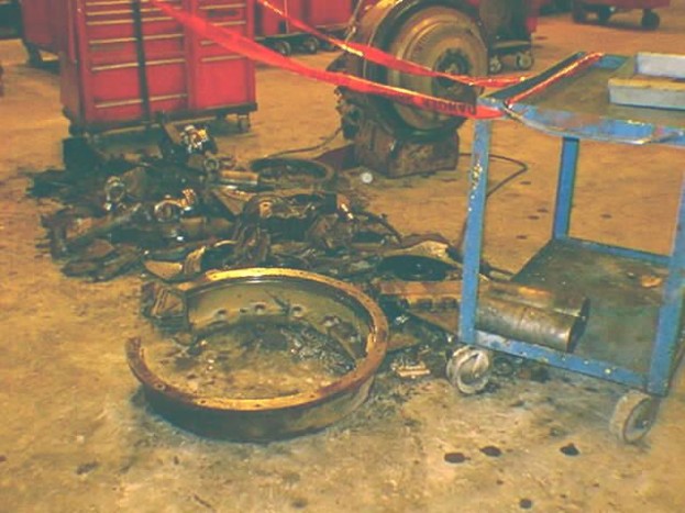 Így néz ki egy bányagép 78 literes motorja, szétrobbanva 9 | Vezess Így néz ki egy bányagép 78 literes motorja, szétrobbanva 9