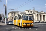 Az Ikarus 260T-vel is tehettek egy kört az érdeklődők (fotó Huber Márton)