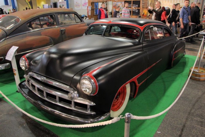 Az AMTS idén végképp túlmutat a tuningon 30 Idén először a Hot-rod közösség is nagy számban képviseltette magát, a képen látható, 1949-es Chevrolet Styleline a Rusty Rodders munkáját dícséri. A helyben rendezett építők versenyén ez nyerte el az első helyet.
