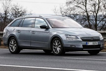 Hatalmas a Škoda csúcskombija