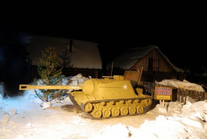 Tankok százai sorakoznak az orosz kertekben 8 | Vezess Tankok százai sorakoznak az orosz kertekben 8