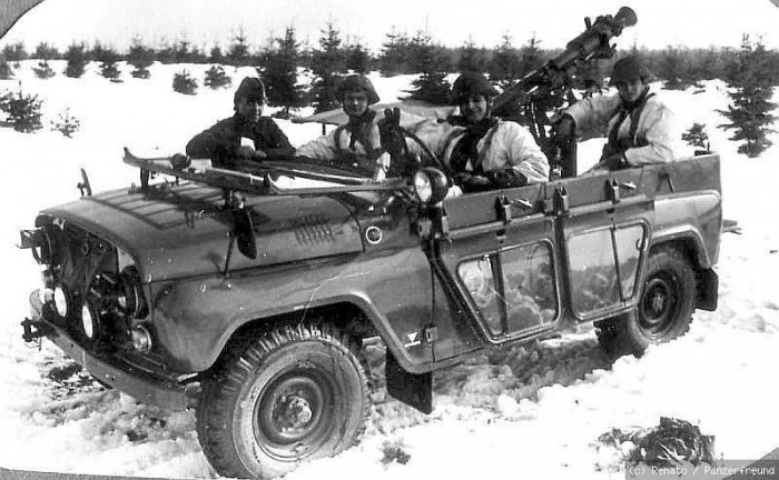 A tankokra vadászó UAZ megvan? 5