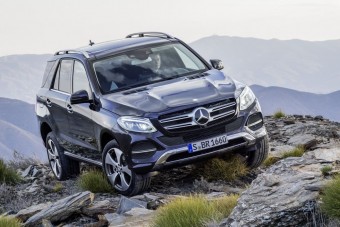 Itt a Mercedes M-osztály utódja