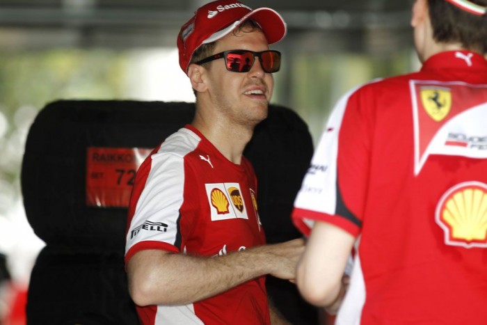 F1: Vettel fityiszt mutatott a Mercedesnek 2 F1: Vettel fityiszt mutatott a Mercedesnek 2