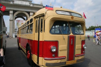 Szovjet busz extra holttérrel