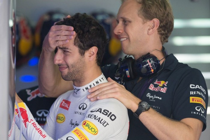 F1: Visszalépéssel javult a Red Bull 6 | Vezess F1: Visszalépéssel javult a Red Bull 6