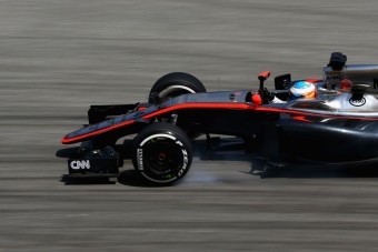 F1: Alonso még nem 100 százalékos