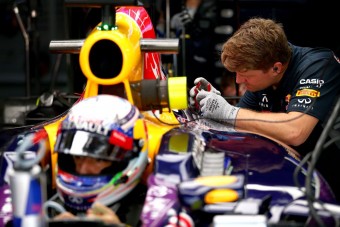 F1: Visszalépéssel javult a Red Bull