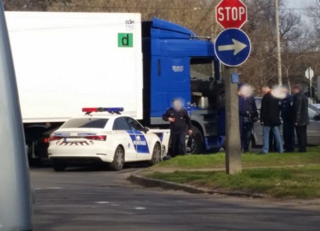 Így zúzták le az új Audit a rendőrök Debrecenben 4