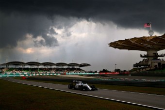 F1: A Williams nem bírja az esőt