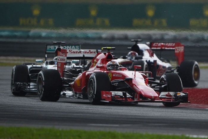 F1: Vettel majdnem elkapta Hamiltont 6