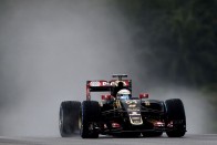 F1: Mind a 20 autó elrajtolhat 52