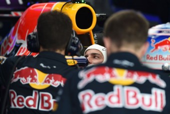 A Red Bull megvehetné a Forma-1-et
