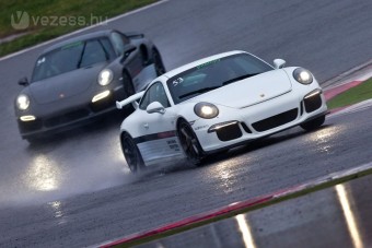 Vezetni tanulni, Porschével?