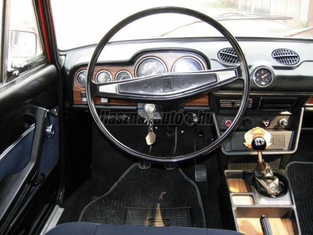 5 millióért eladó egy hazai veterán Lada 7