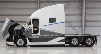 Keveset iszik az új amerikai nyerges