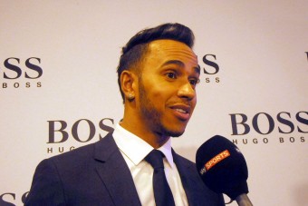 F1: Miért nem szerződött még le Hamilton?