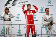 F1: Ez nagyon járt a példamutatóan tűrő Vettelnek 2