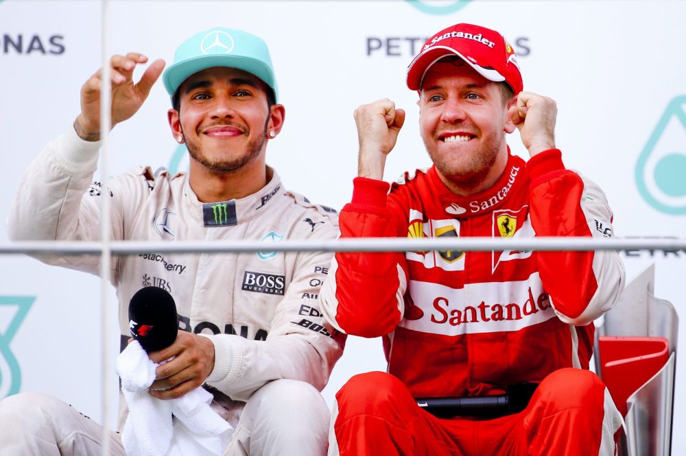 F1: Ez nagyon járt a példamutatóan tűrő Vettelnek 11
