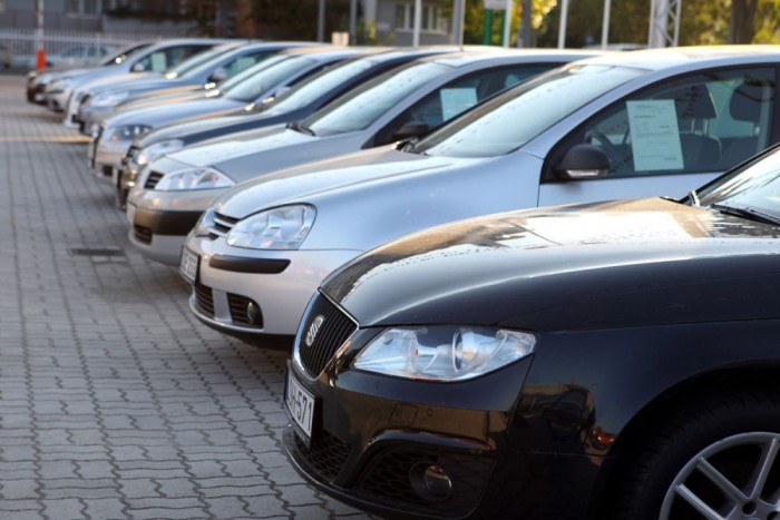 Használt autó: német BMW vagy hazai Octavia? 9 | Vezess Biztosabb háttér egy hazai márkakereskedés, mint egy kinti neppertelep. Képeink illusztrációk