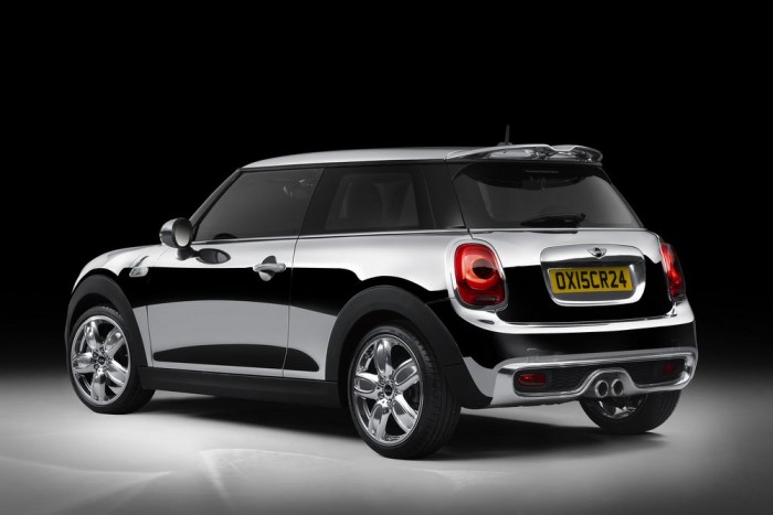 Tükörfényezéssel újít a MINI! 6