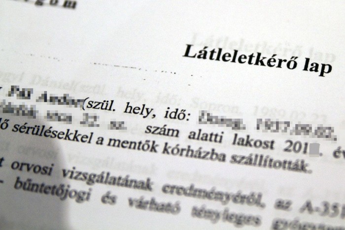 Kocsmázás után ütköztek a bringás lányok 4 | Vezess Illusztráció