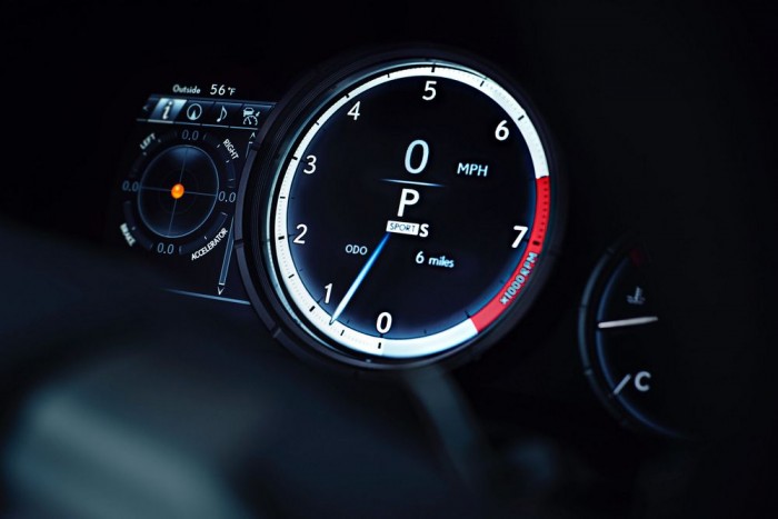 Űrszobor a legújabb Lexus 8 | Vezess Űrszobor a legújabb Lexus 8