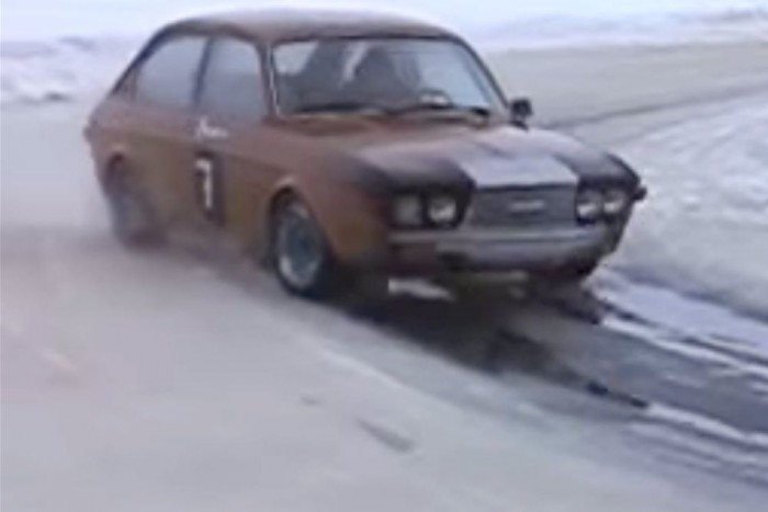 A tűz és jég dala autós verzióban