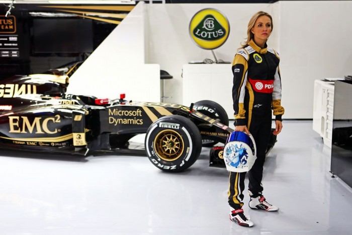 A Lotus csinibabájának bejönne a női F1 7
