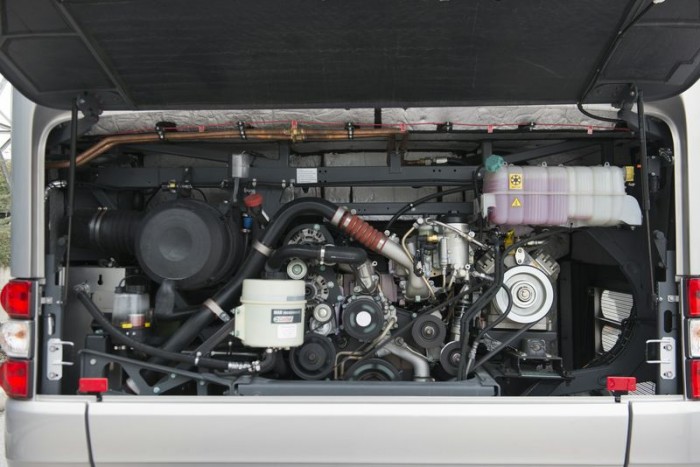 Bemutatkozik az utasszállító oroszlán 10