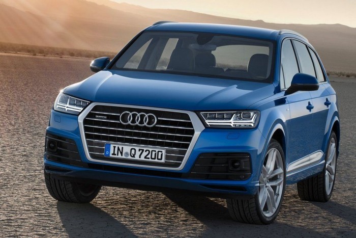 Bentley-motorral jön a sportos Audi SUV