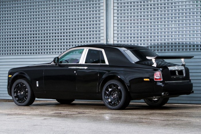 Már tesztelik a Rolls-Royce terepjáróját 4