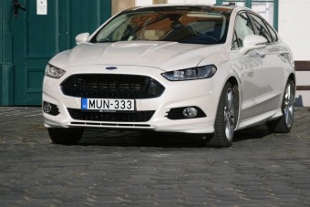 Hazai teszt: mit tud az új Ford Mondeo?