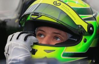 F1: Nem hagyják élni Schumacher fiát