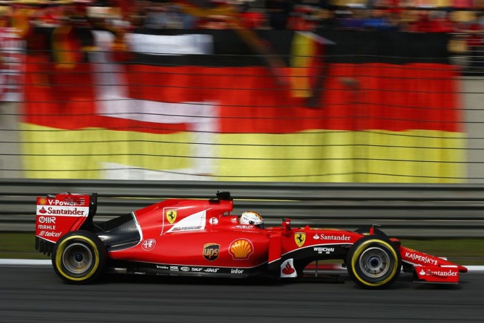 F1: Hamiltont nem lehetett megfogni 8