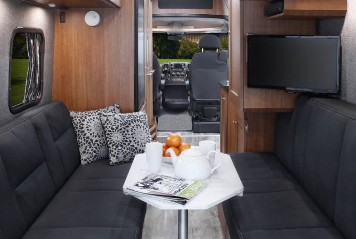 Luxusfurgon természetjáráshoz 8