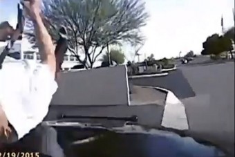 Szándékosan elgázolta a rendőr a gyanúsítottat